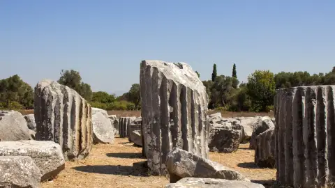 Daily Teos & Sigacik Tour from Cesme – Castle Village & Temple of Dionysus