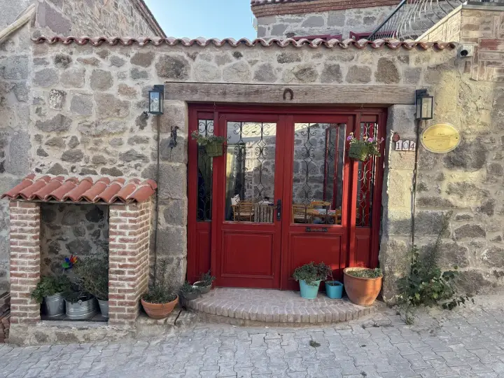 Asinohotel — Ayvacık, Çanakkale