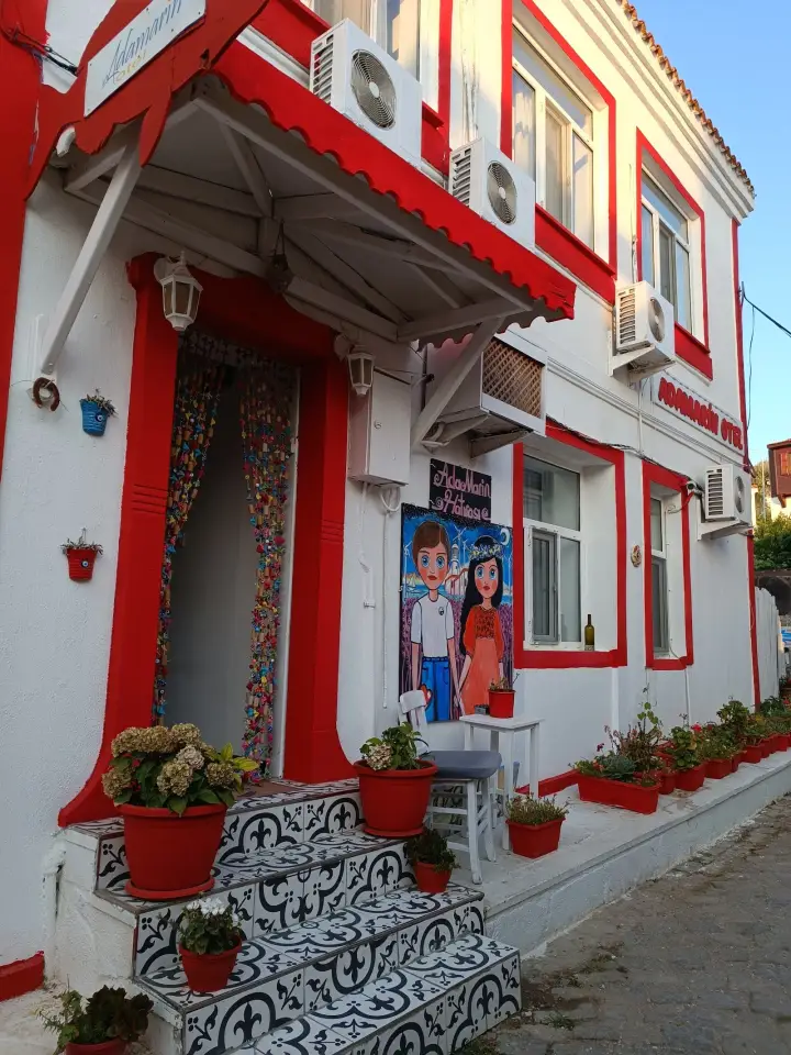 Adamarin Karahanlı — Bozcaada, Çanakkale