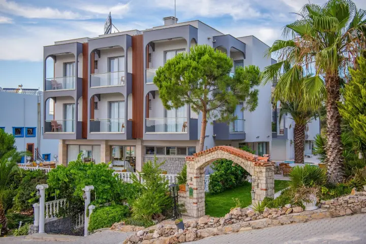 Calis Hotel — Çeşme