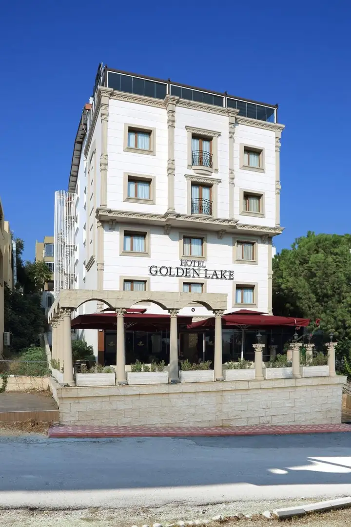 Golden Lake Hotel — Adana