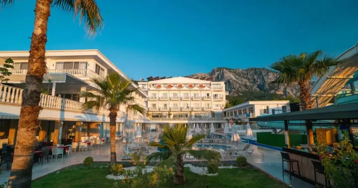 SL La Perla Hotel Kemer — Kemer, Antalya