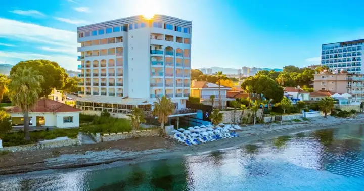 Scala Nuova Beach Hotel — Kuşadası - Ephesus