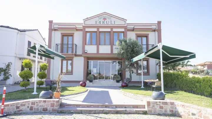 Ebruli Otel Cunda — Ayvalık, Balıkesir