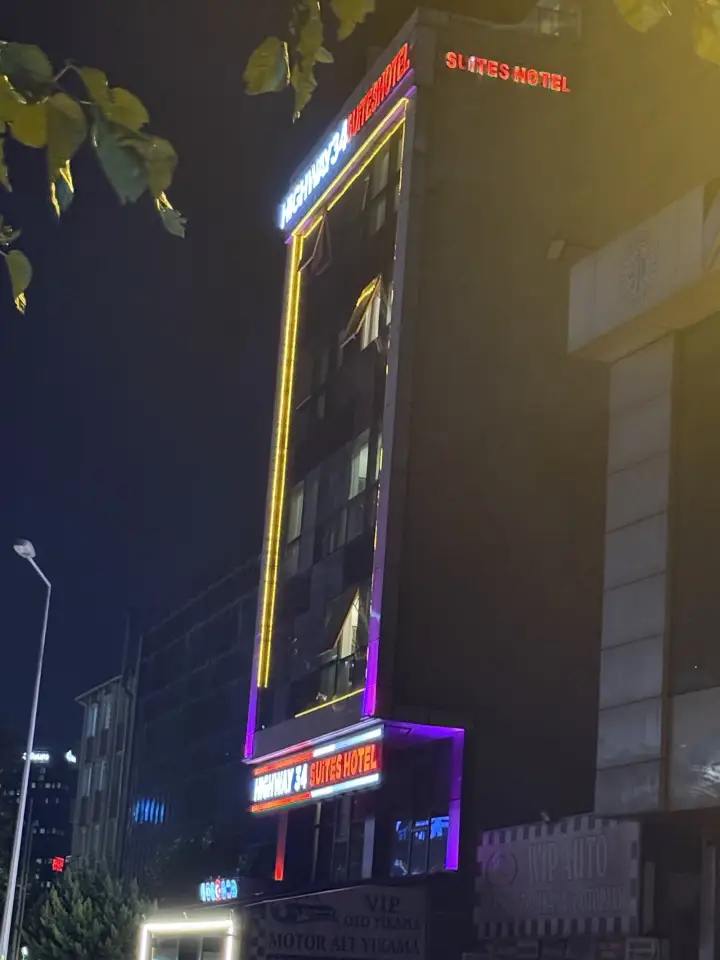 Highway 34 Hotel — Küçükçekmece, İstanbul