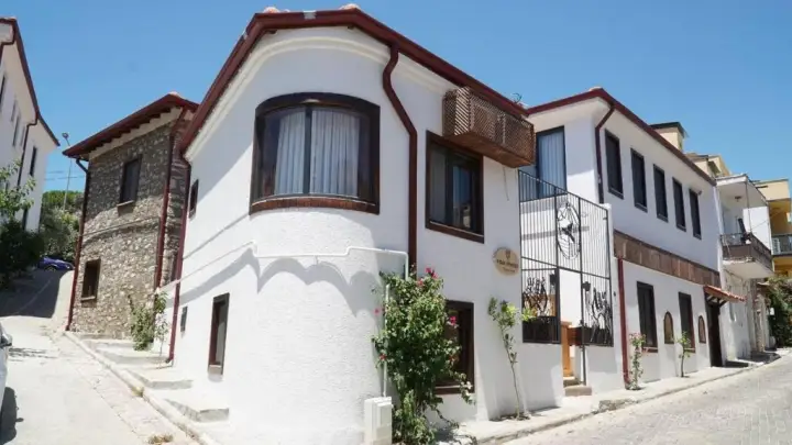 Pikan Ephesus — Selçuk, İzmir