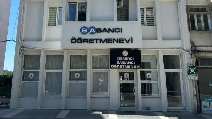 Demirci Sabancı Öğretmenevi ve A.S.O. Müdürlüğü — Demirci, Manisa