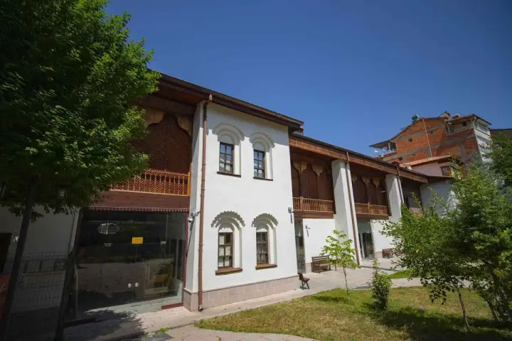 Malatya Beşkonaklar Etnography Museum and Traditional Malatya House — Malatya