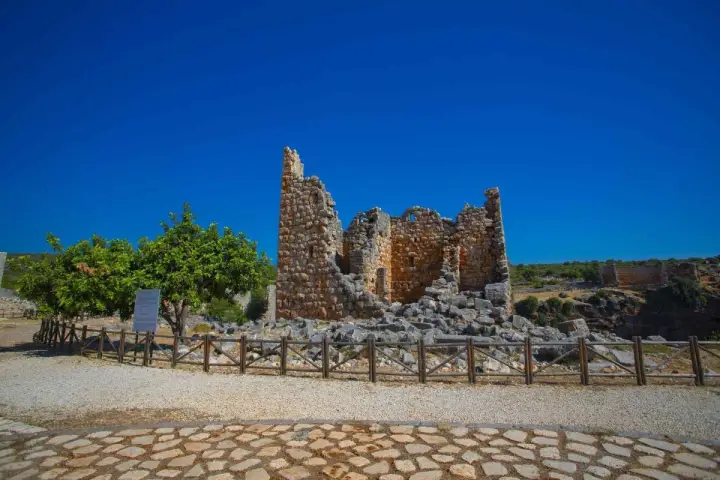 Mersin Kanlı Divane (Kanytelleis) Archaeological Site — Mersin