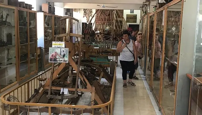 Tahtakuslar Museum — Balikesir
