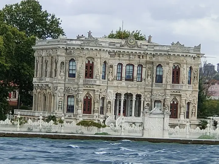 Küçüksu Pavilion — Istanbul