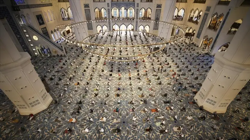 Çamlıca Cami