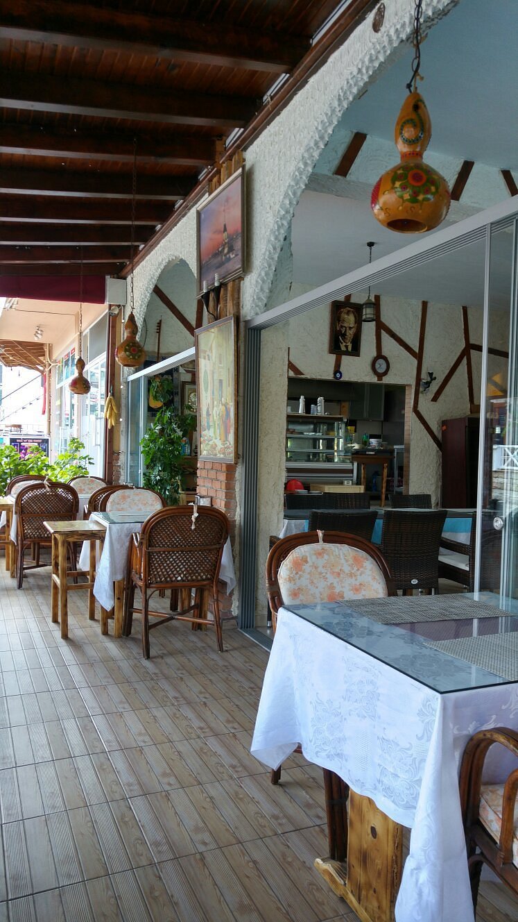 Suzanne Hotel & Restaurant photo 2