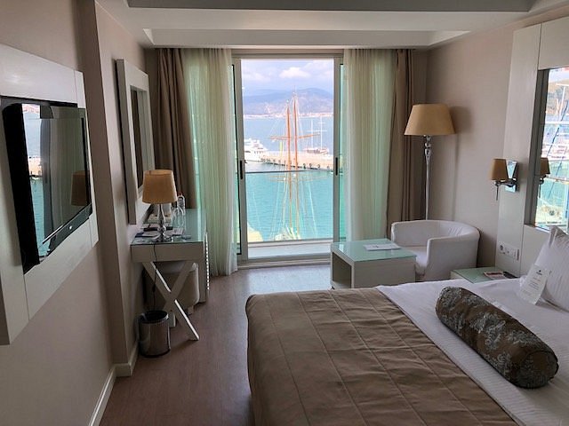 Alesta Yacht Hotel photo 19