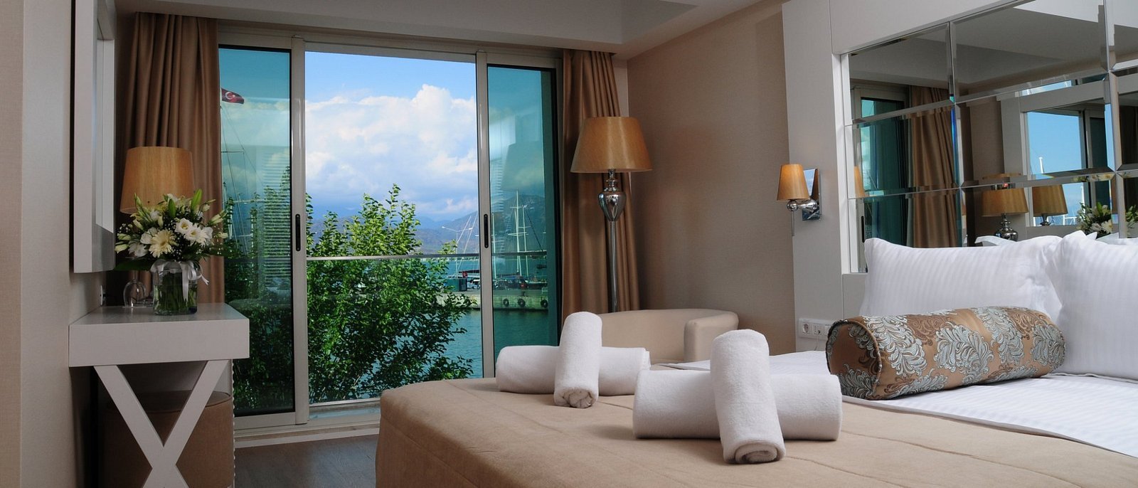Alesta Yacht Hotel photo 18