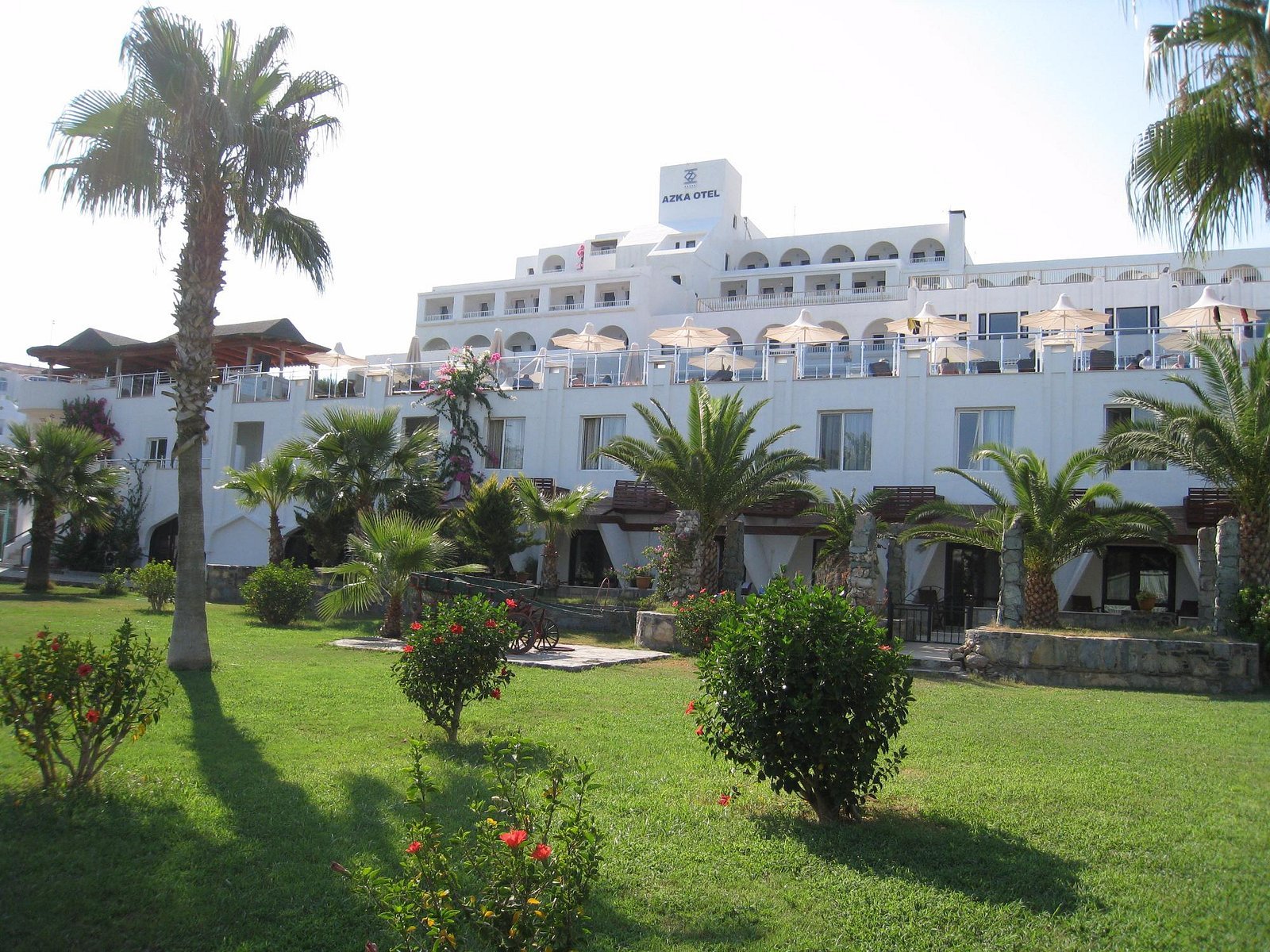 Azka Otel photo 2
