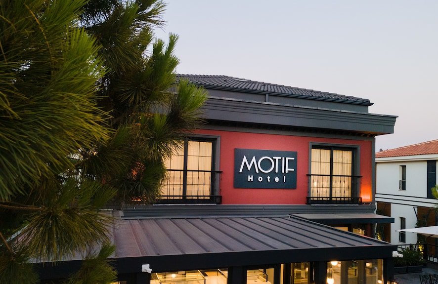 Motif Hotel photo 2