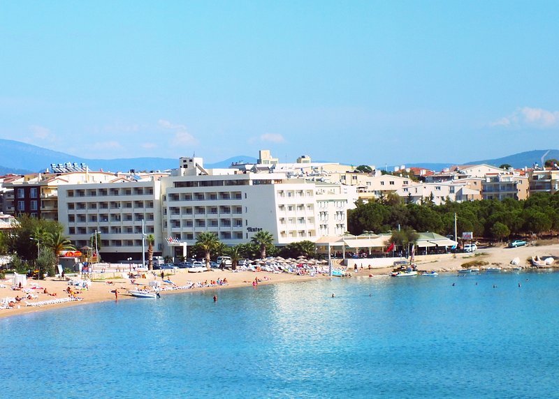 Tuntas Beach Hotel Altinkum — Didim