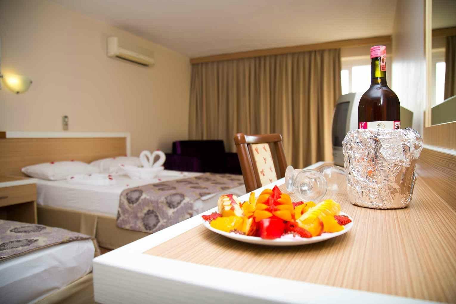Tuntas Beach Hotel Altinkum photo 8
