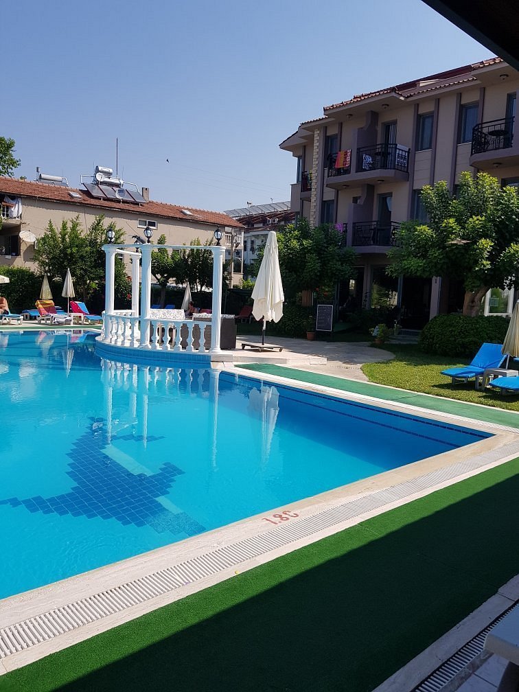 Golden Moon Hotel photo 14