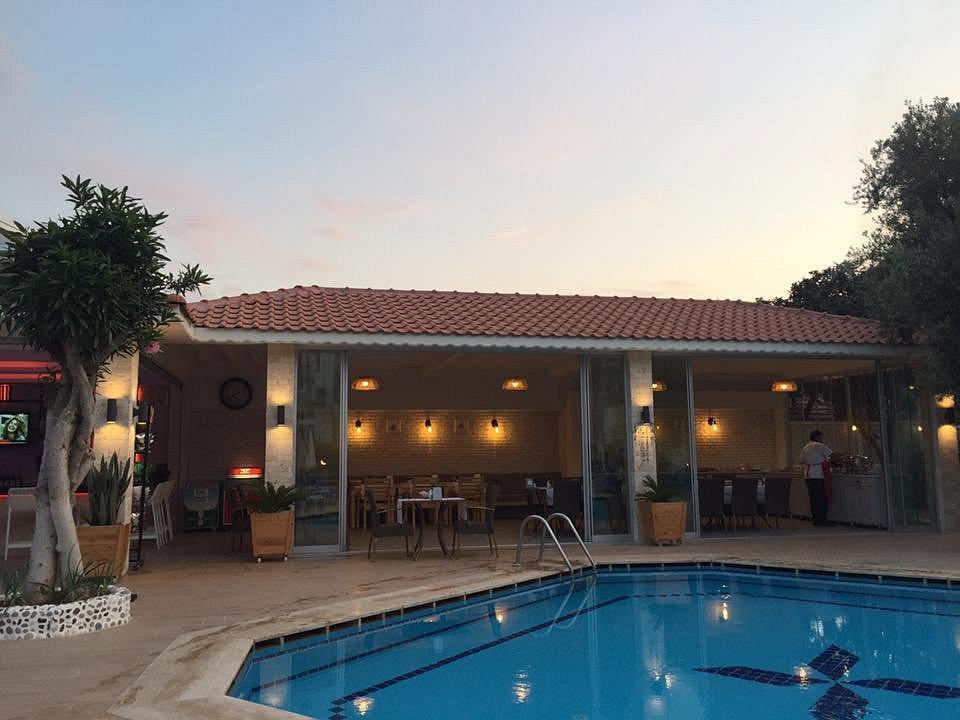Bronze Hotel photo 3