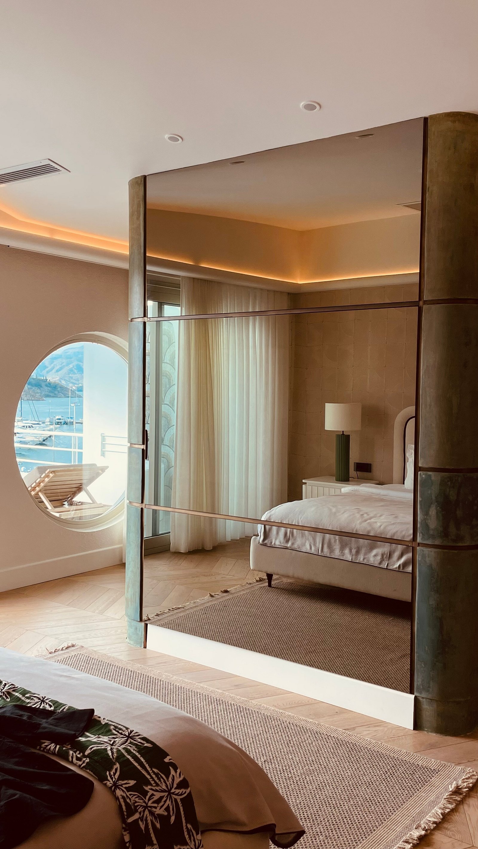Yacht Classic Hotel photo 9