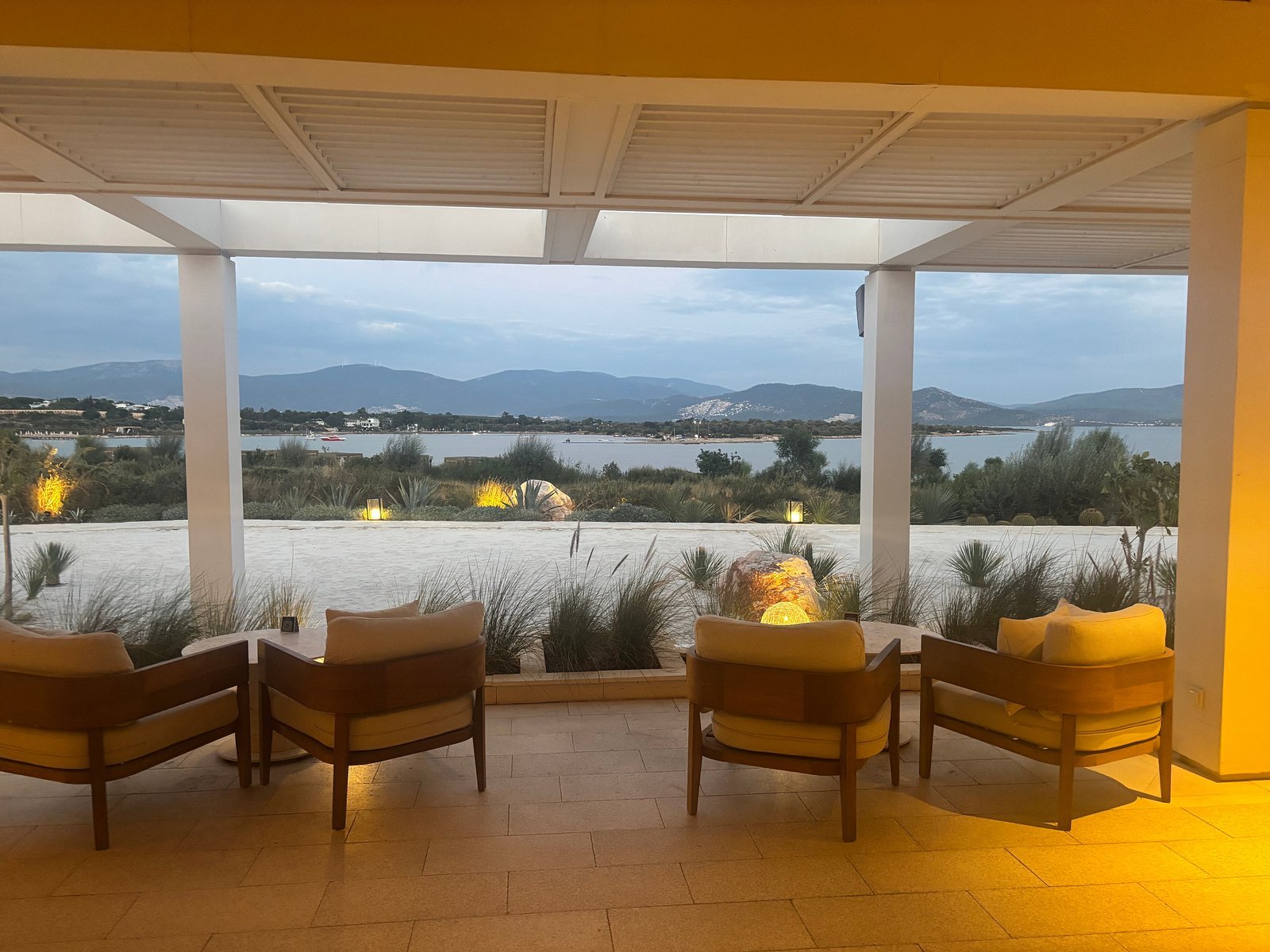 Anda Barut Collection photo 5