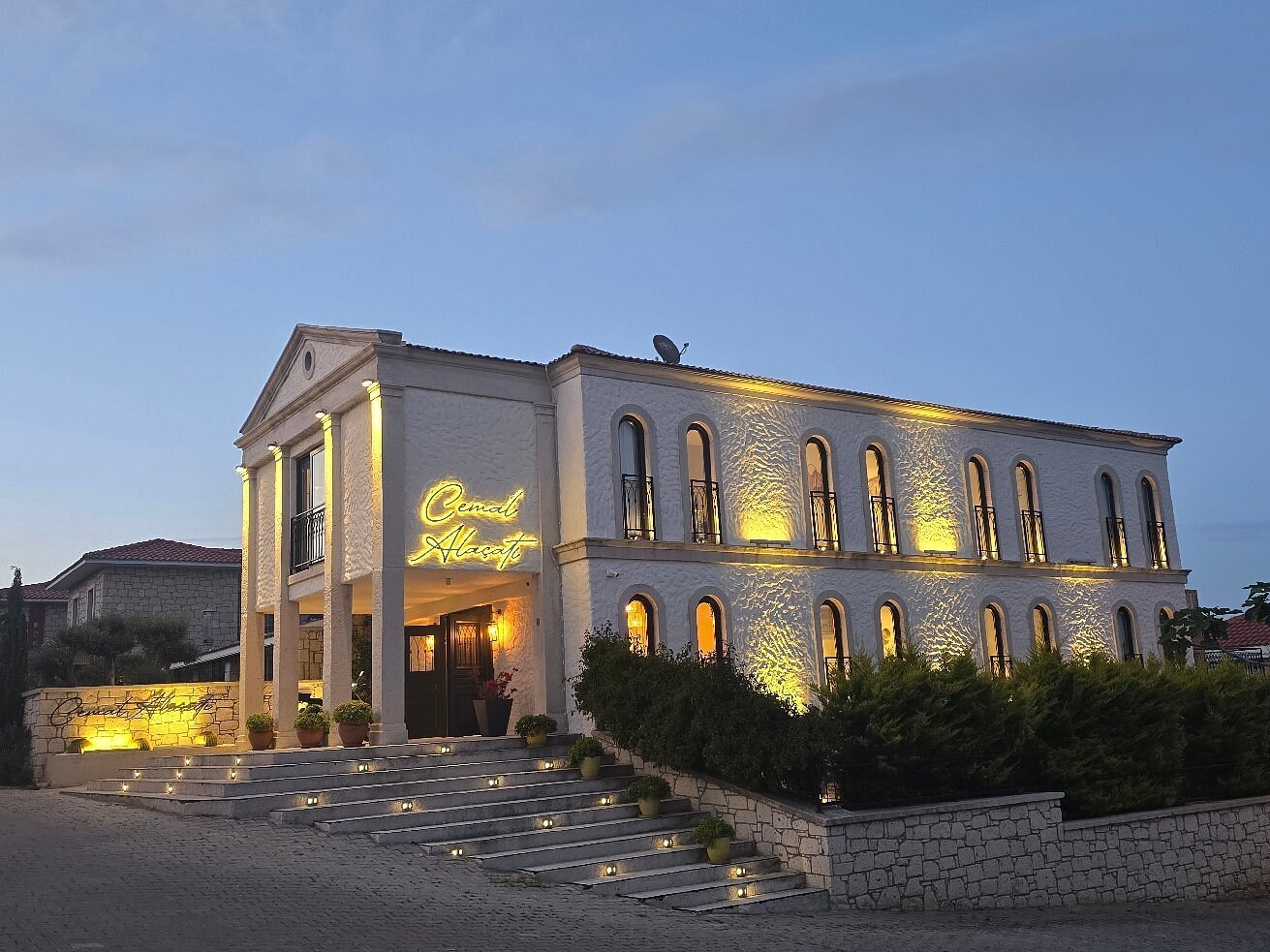 Cemal Alacati Butik Hotel — Çeşme