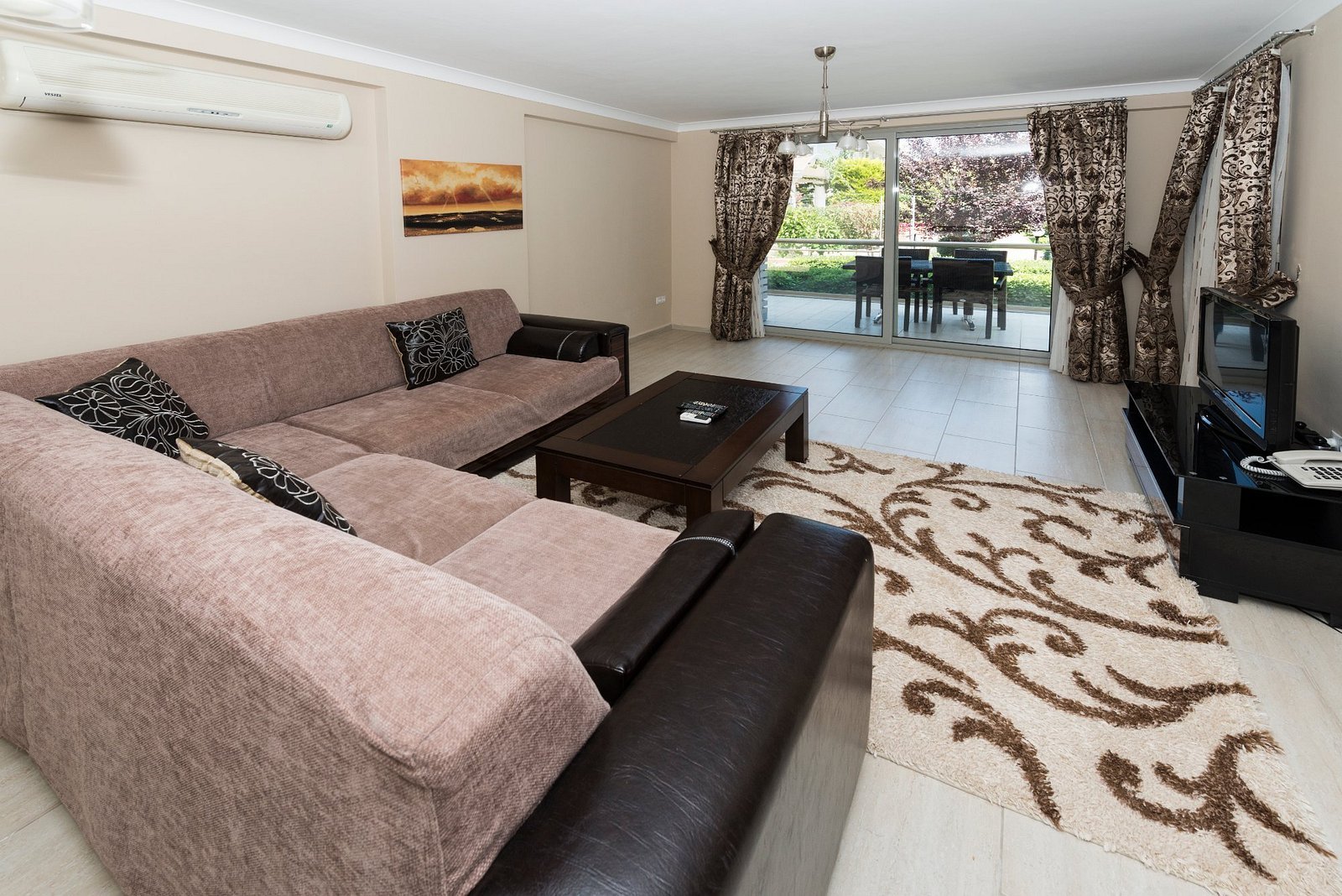 Diana Residence photo 16