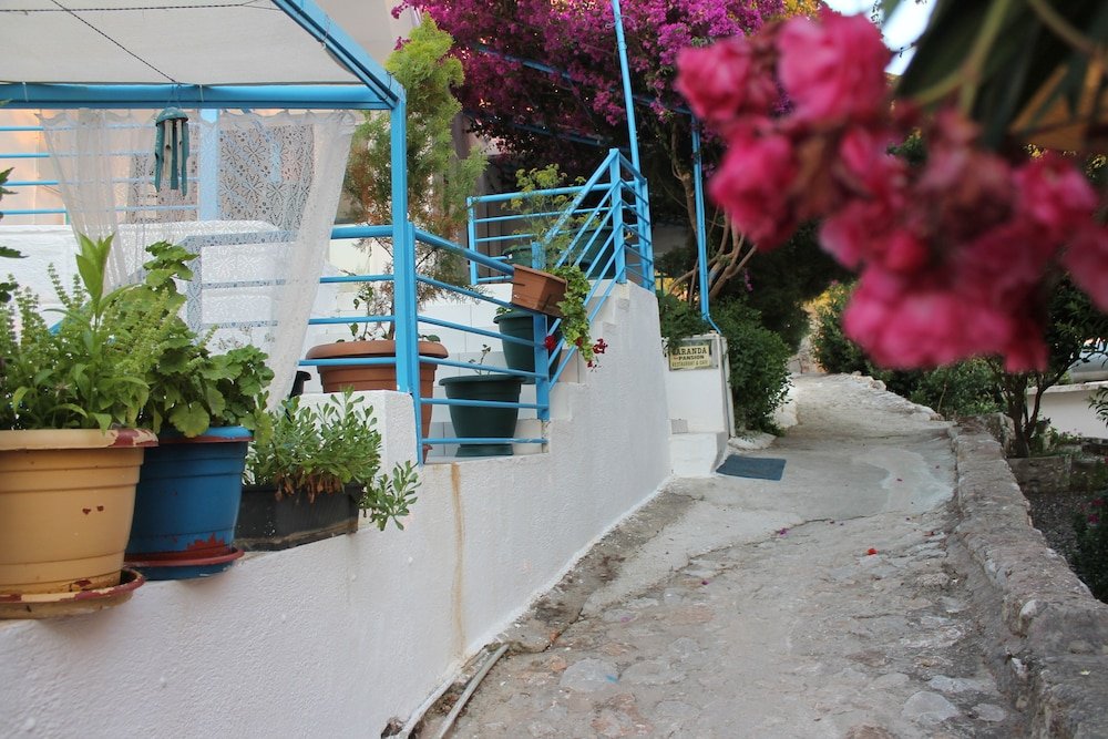 Saranda Beach Pansiyon — Söğüt, Marmaris