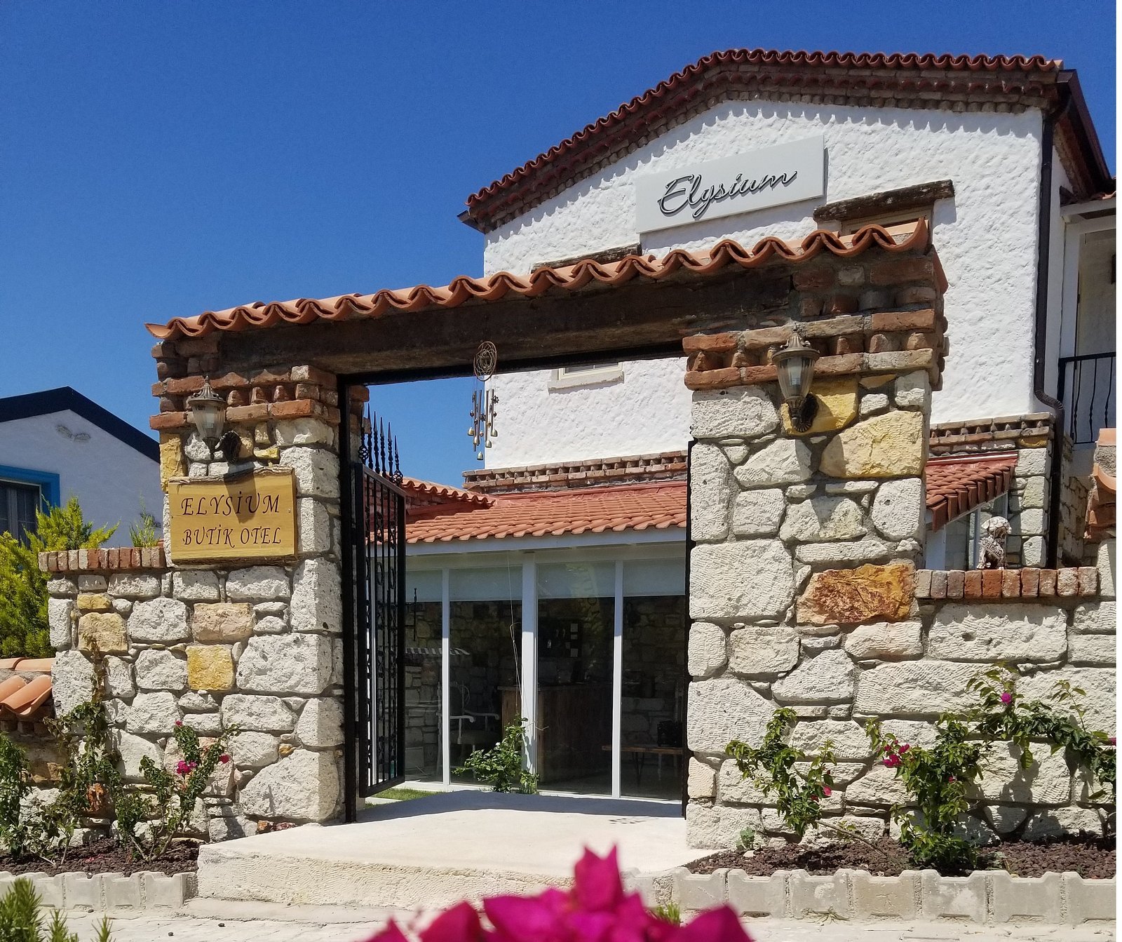 Elysium Butik Otel Çeşme — Çeşme