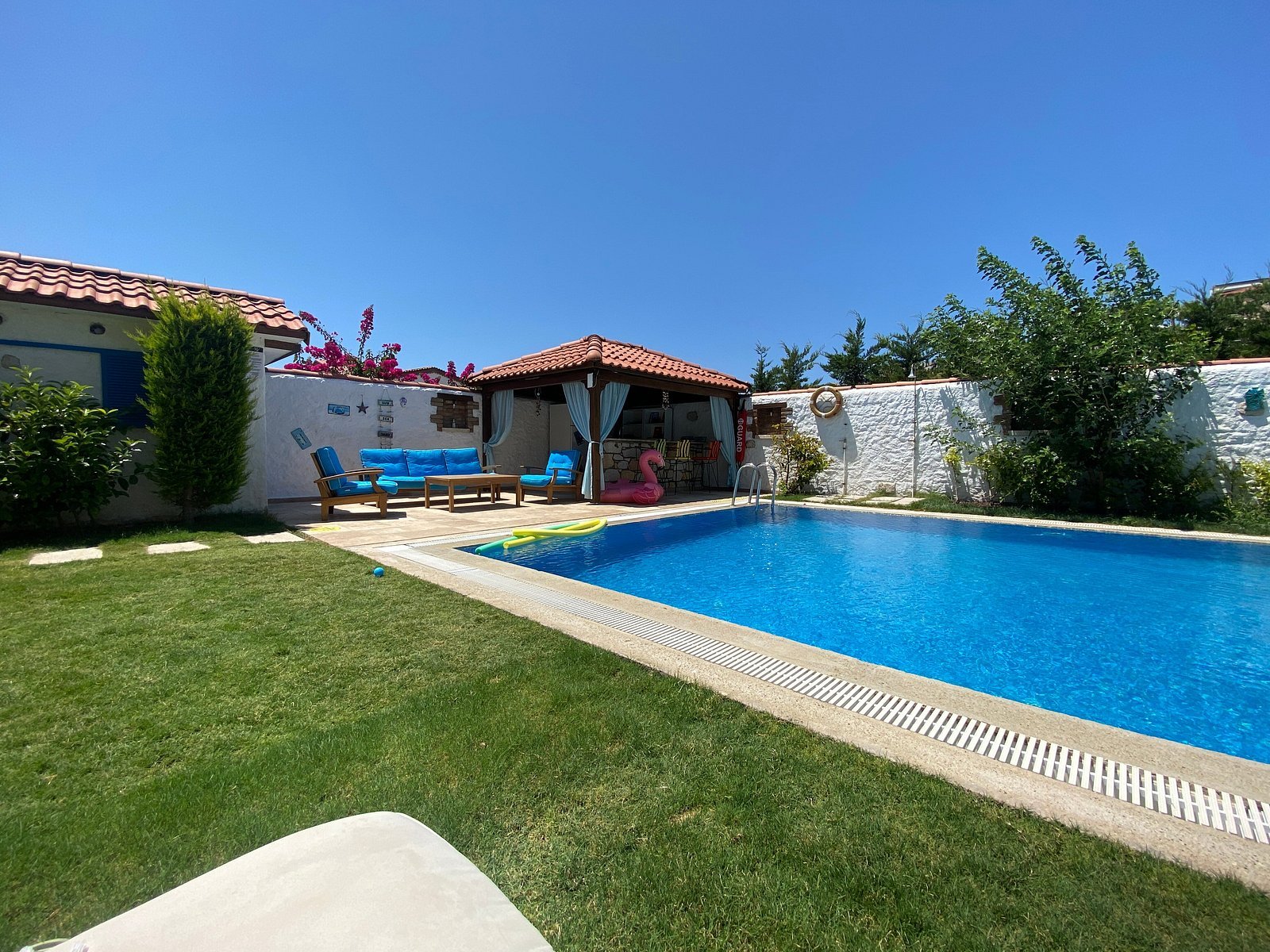 Elysium Butik Otel Çeşme photo 7