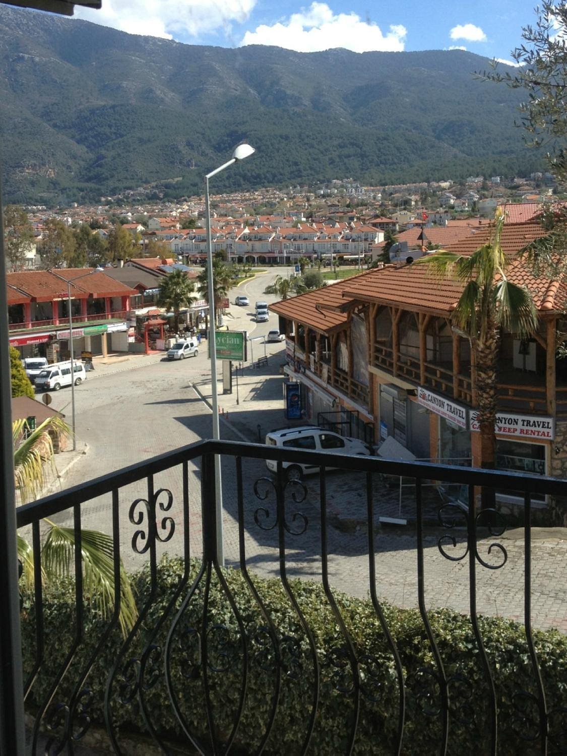 RED Hotel photo 4