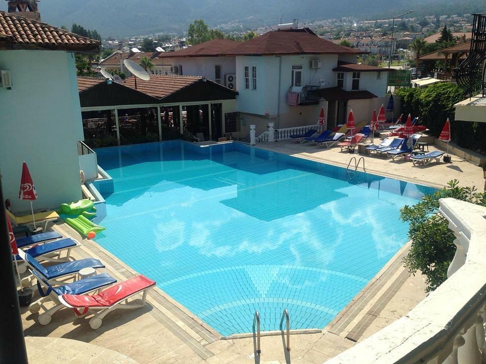 RED Hotel photo 12