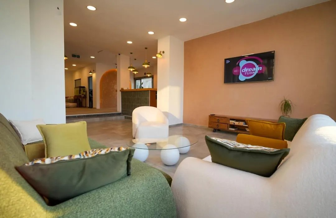 AViSOS HOTEL & APARTMENTS photo 5