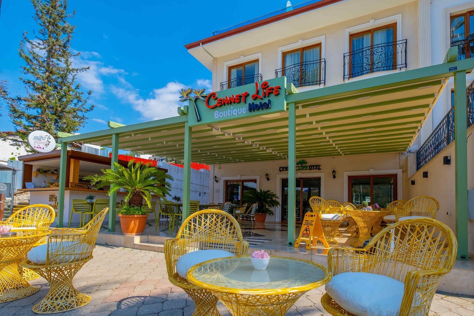 Cennet Life Hotel — Fethiye