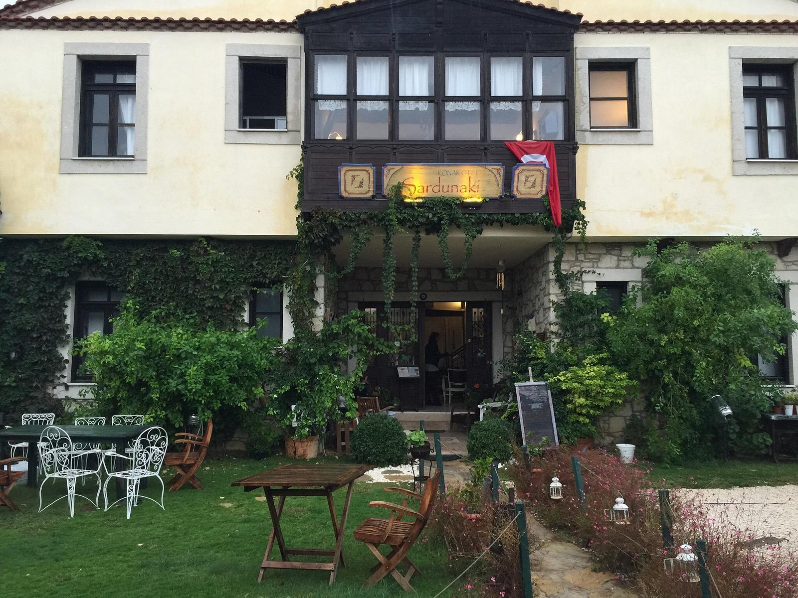 Sardunaki Konak Otel photo 2
