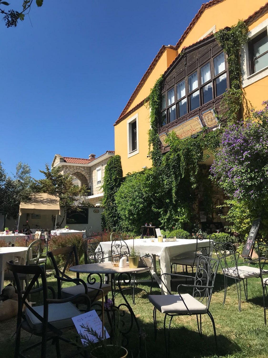 Sardunaki Konak Otel photo 4