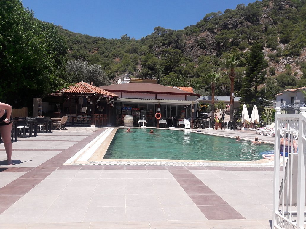 Majestic Hotel photo 17