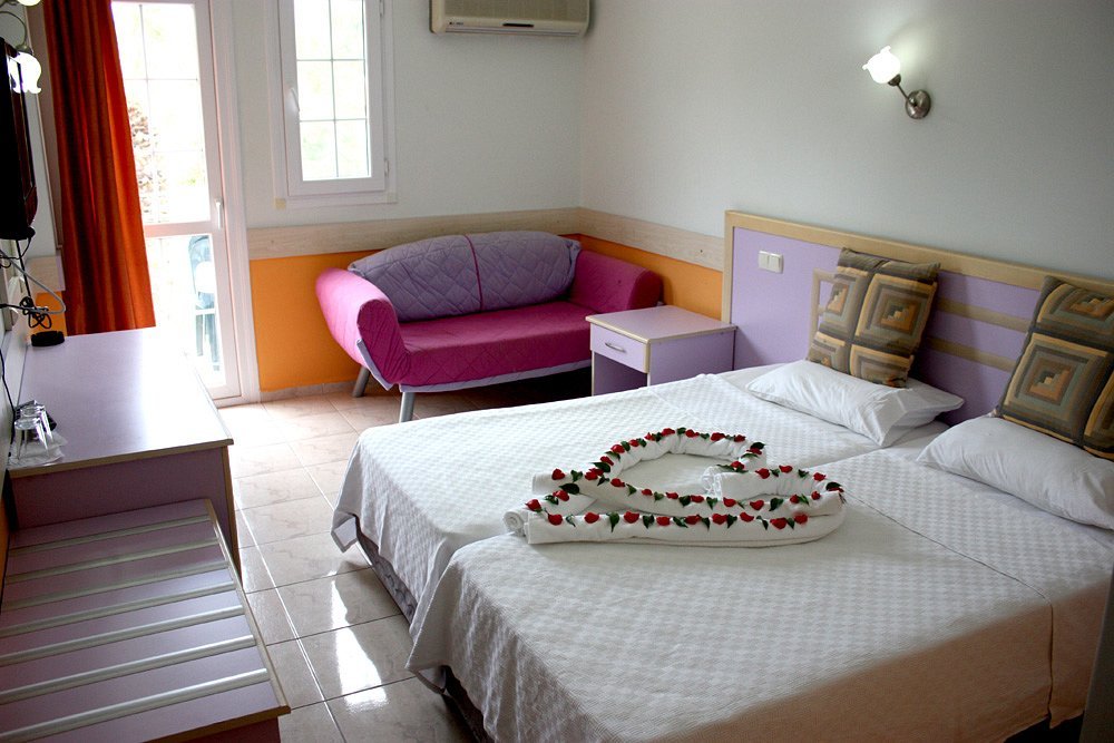 Majestic Hotel photo 18
