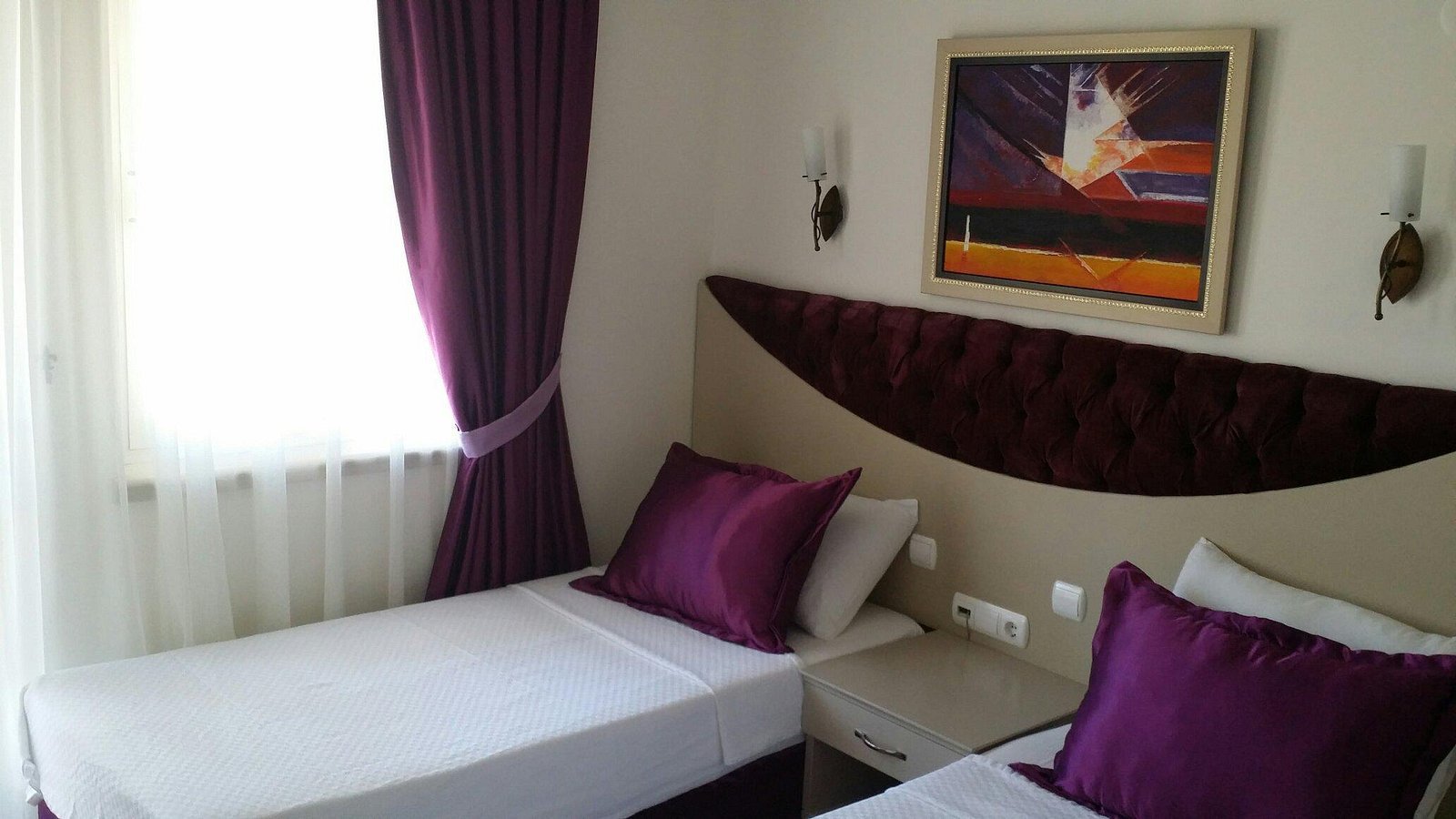 Almena Hotel photo 5