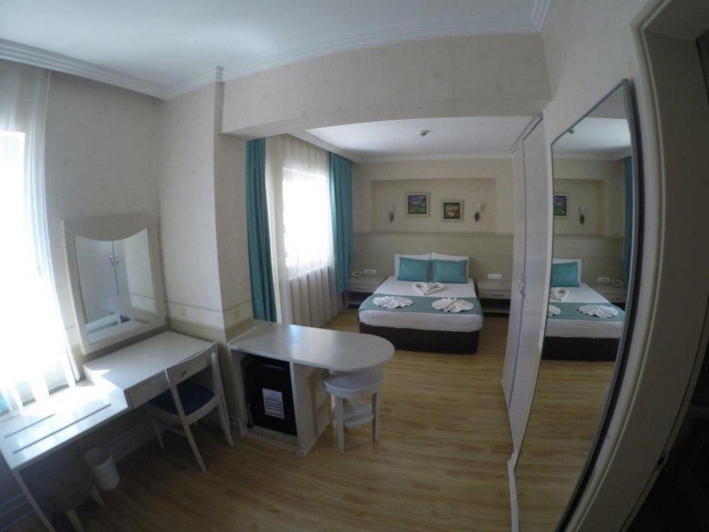 Almena Hotel photo 6