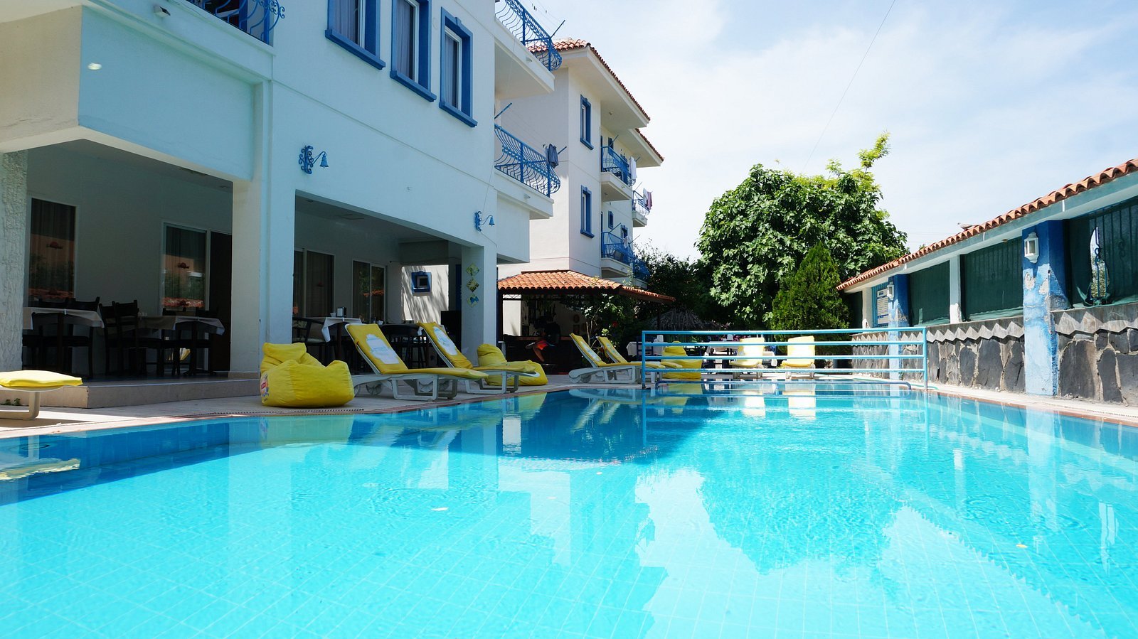 Koz Marigold Suites & Apartments photo 11