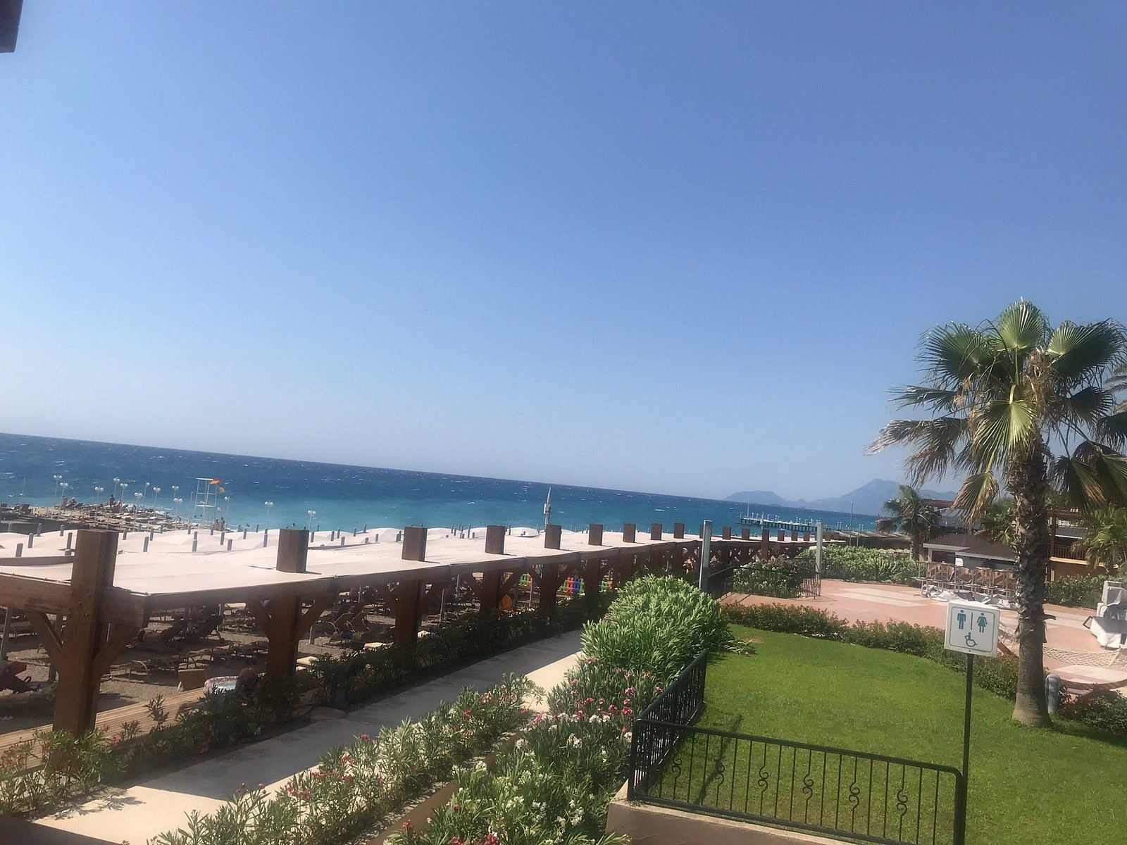 AKKA Hotels Alinda photo 4
