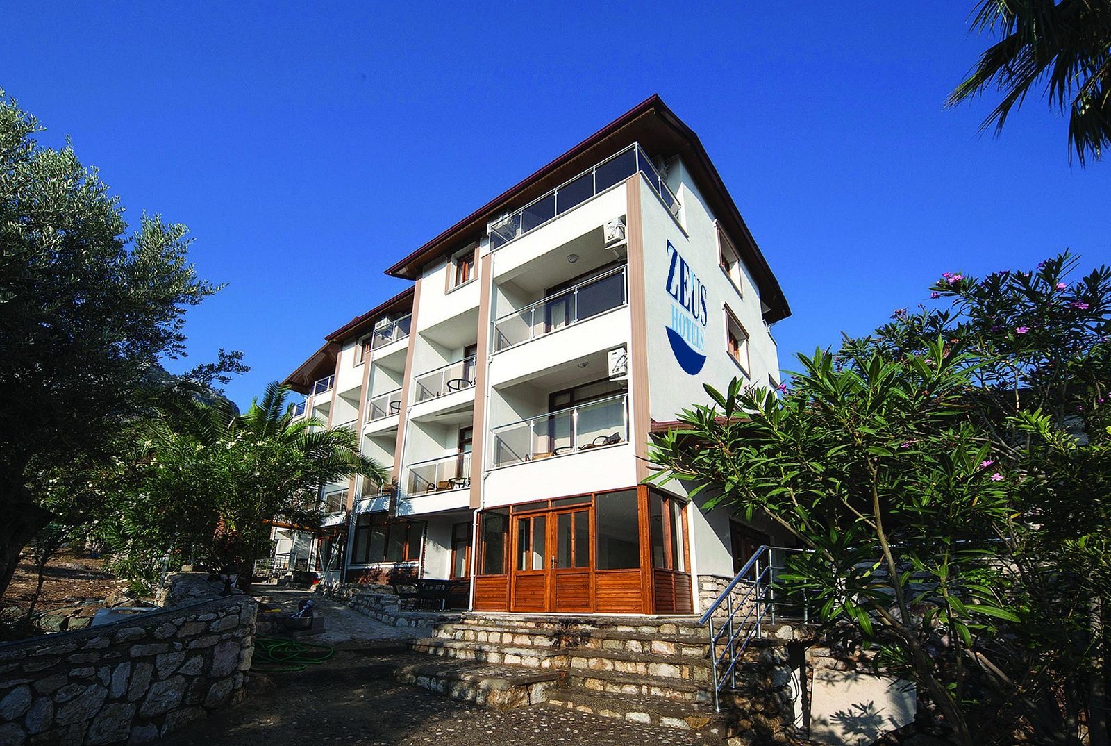 Zeus Kumlubuk Hotel — Turunç, Marmaris