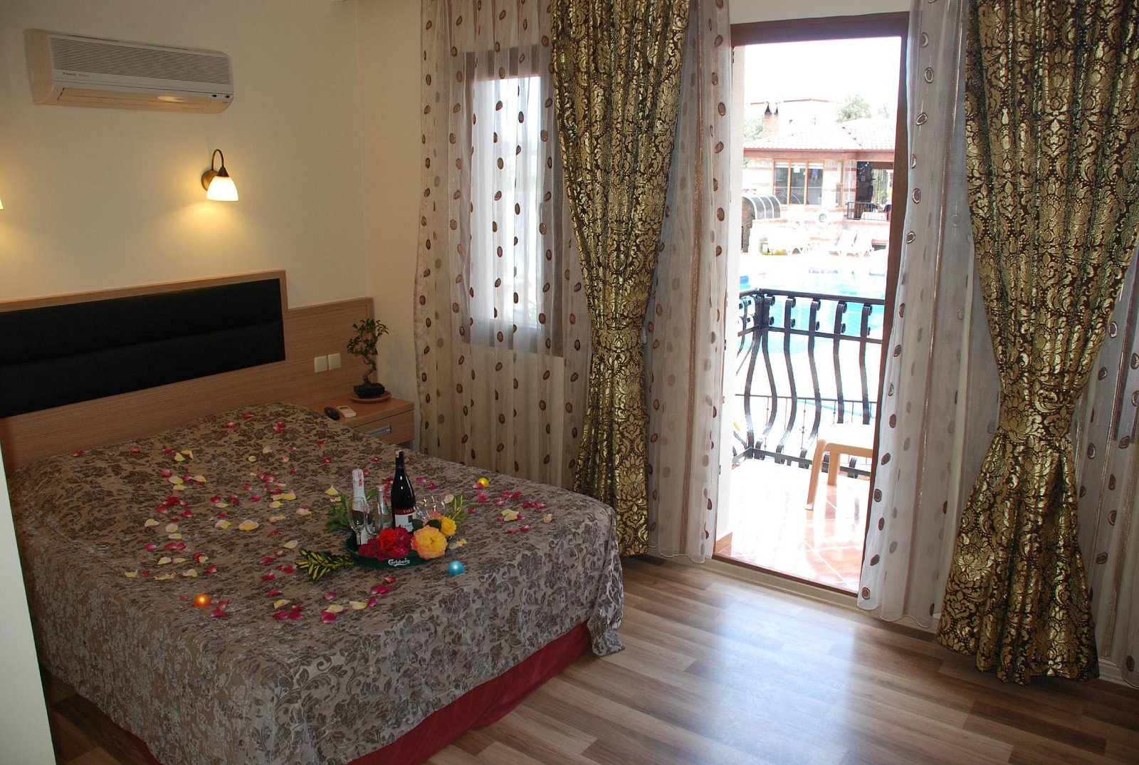 Magic Tulip Beach Hotel photo 18