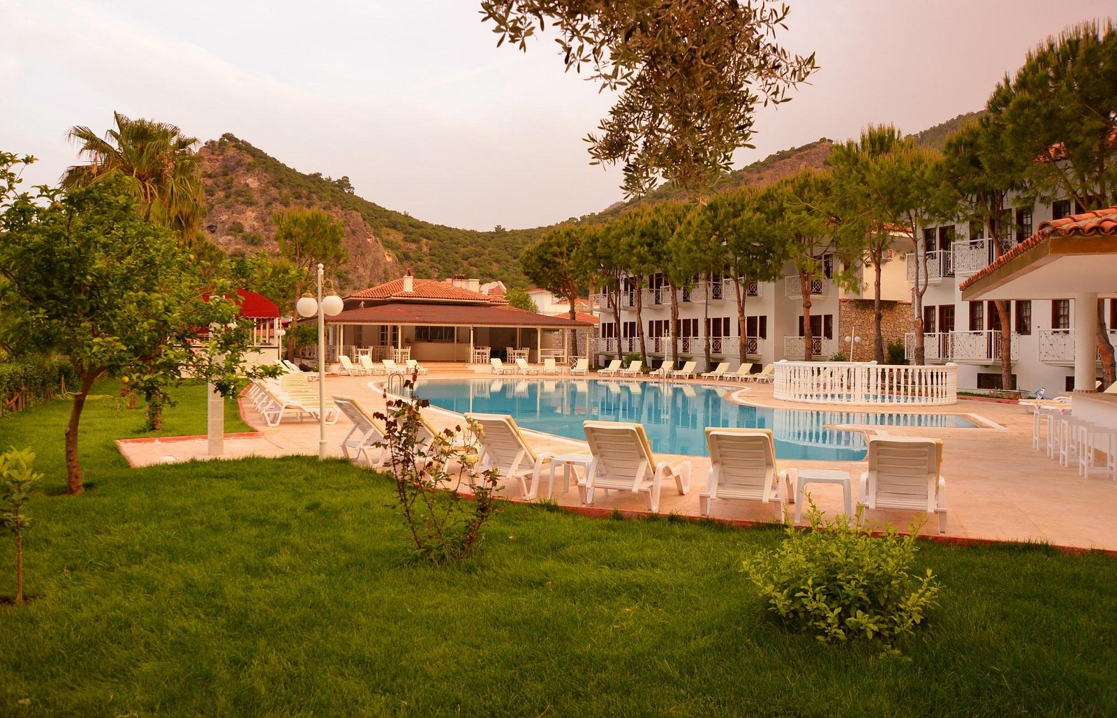 White Hotel photo 12
