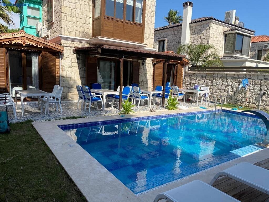 Aral Turkuaz Butik Otel — Alacati
