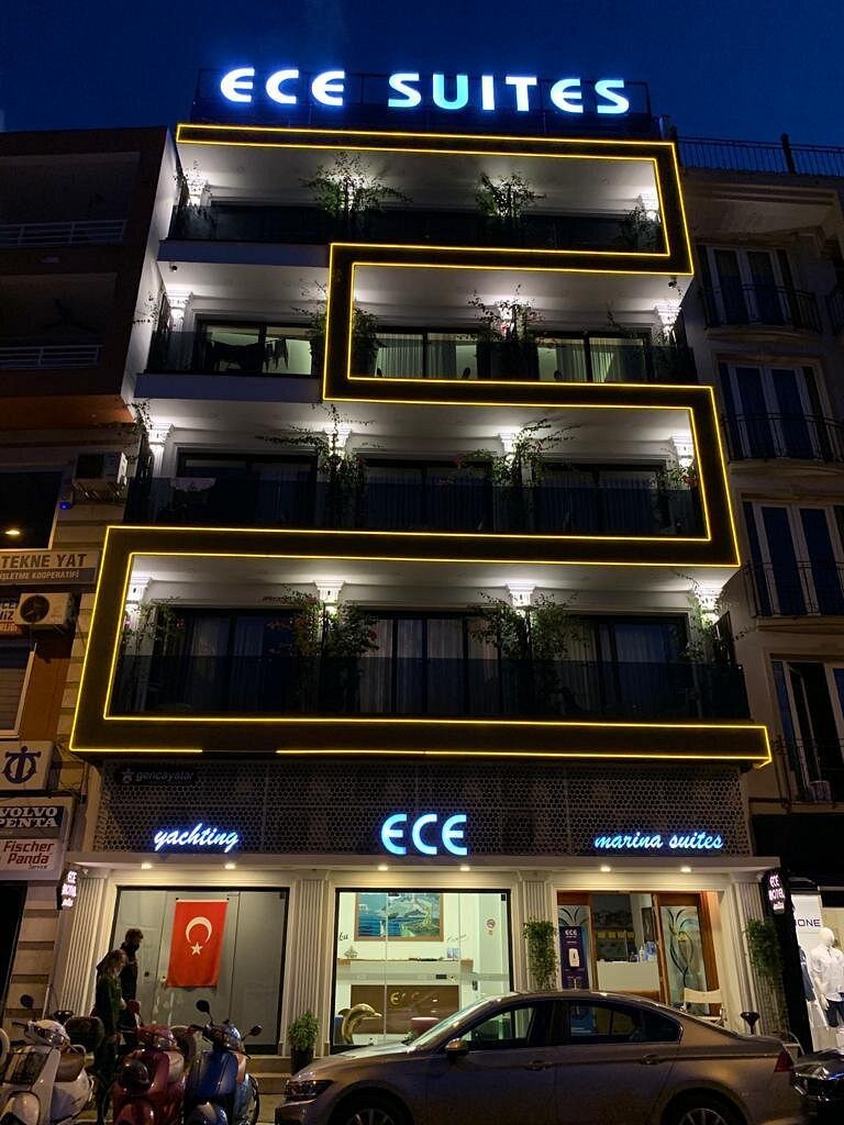 Ece Marina Suit — Fethiye
