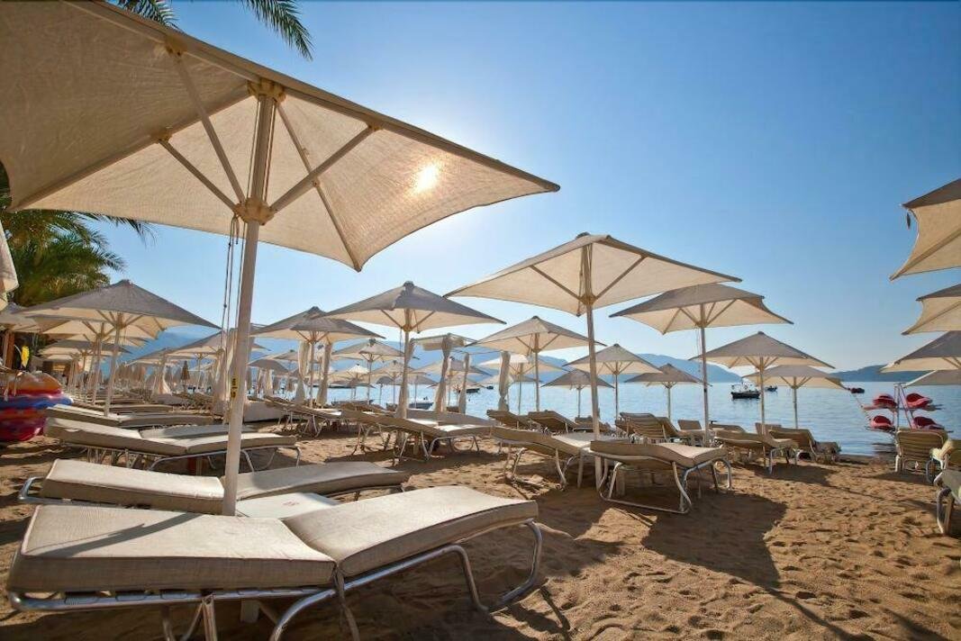 Malibu Beach Hotel photo 5